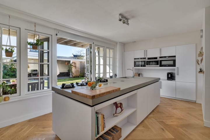 Foto 4 van Adriana van Roonlaan 90