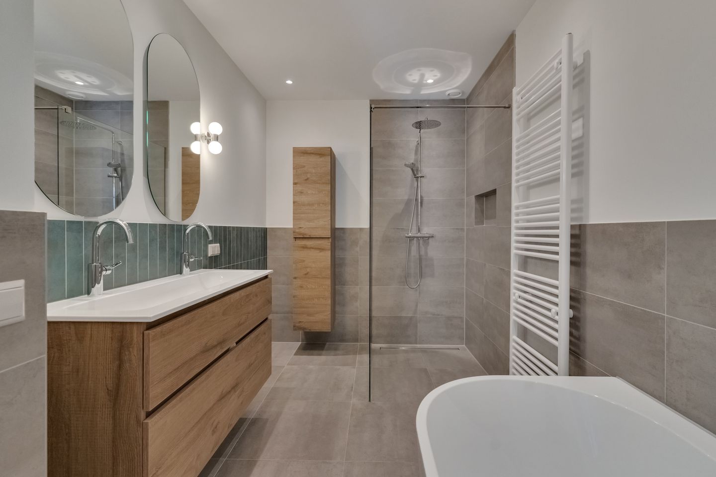 Foto 5 van Adriana van Roonlaan 90