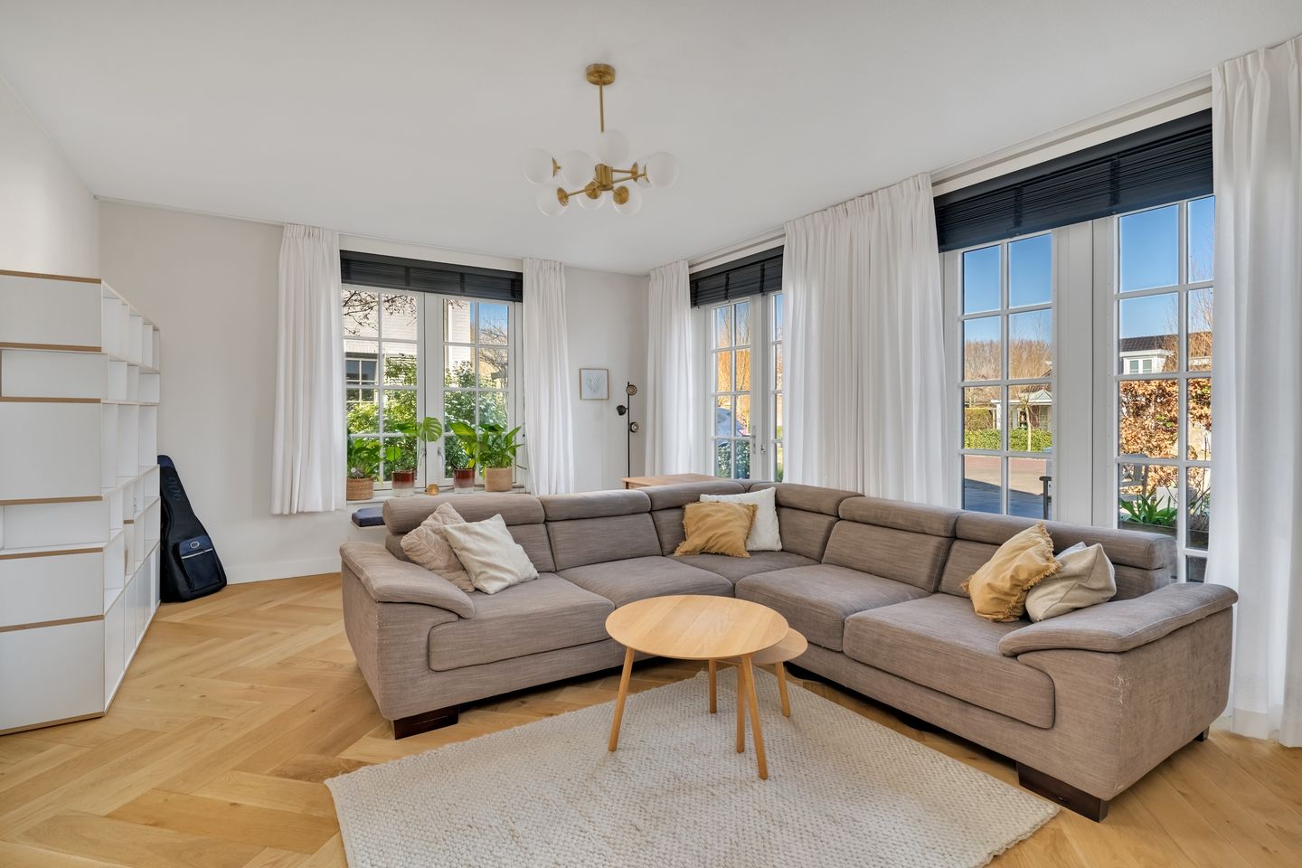 Foto 14 van Adriana van Roonlaan 90