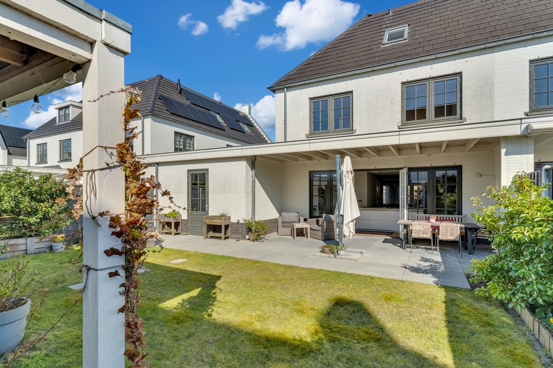 Foto 28 van Adriana van Roonlaan 90