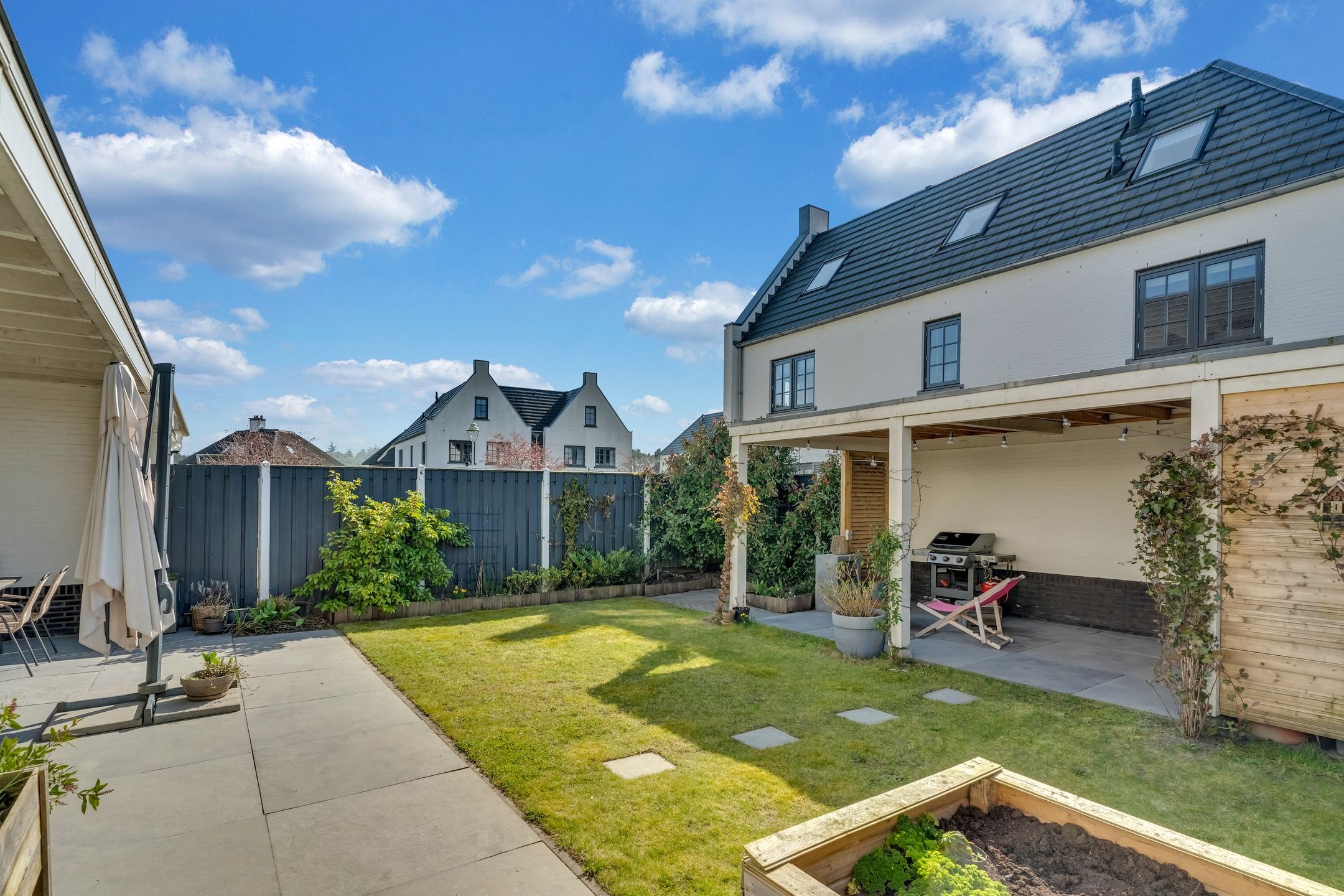 Foto 30 van Adriana van Roonlaan 90