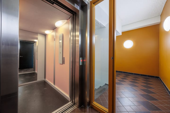 Photo 32 of Castellastraat 10