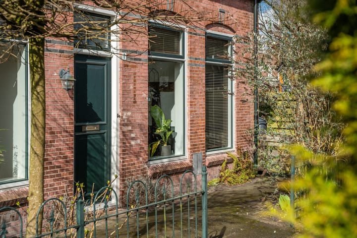 Foto 3 van Anjelierstraat 1