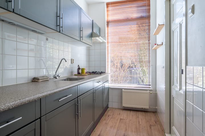 Foto 15 van Anjelierstraat 1