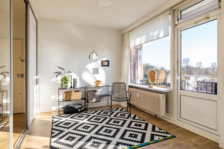 Photo 12 of Helperzoom 417