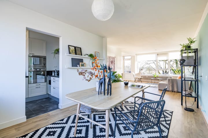 Photo 22 of Helperzoom 417