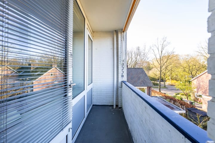 Photo 28 of Helperzoom 417