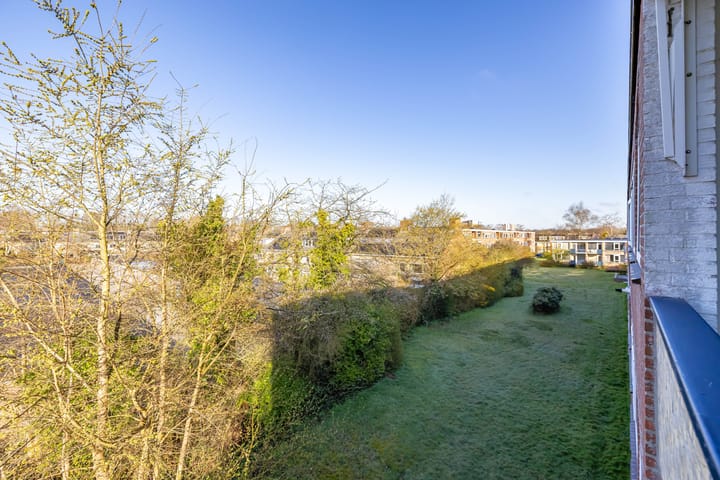 Photo 30 of Helperzoom 417