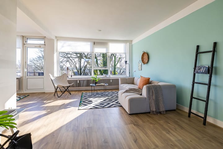 Photo 35 of Helperzoom 417