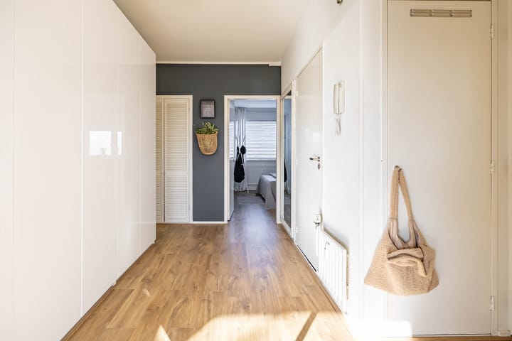 Photo 36 of Helperzoom 417