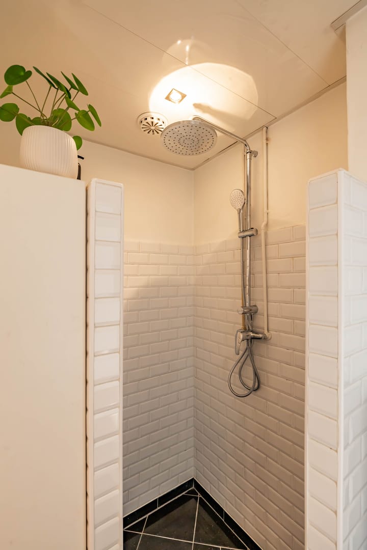 Photo 39 of Helperzoom 417