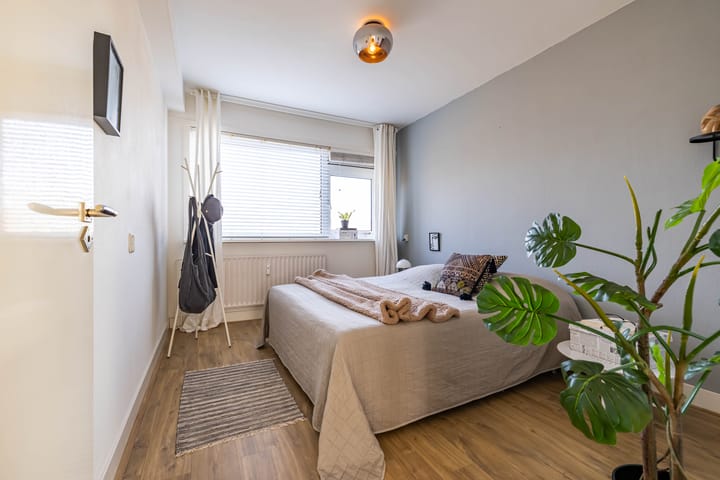 Photo 43 of Helperzoom 417