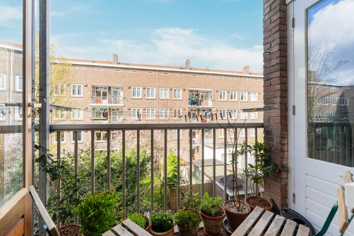 Foto 16 van Albert Luthulistraat 16-C