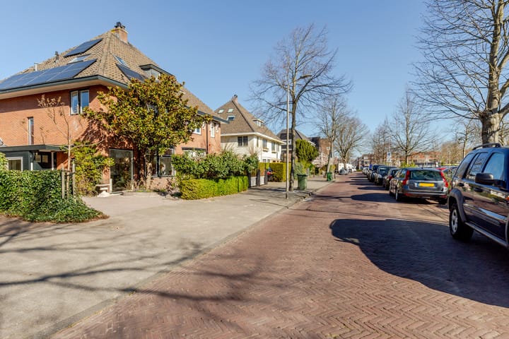 Foto 3 van Roemer Visscherplein 5