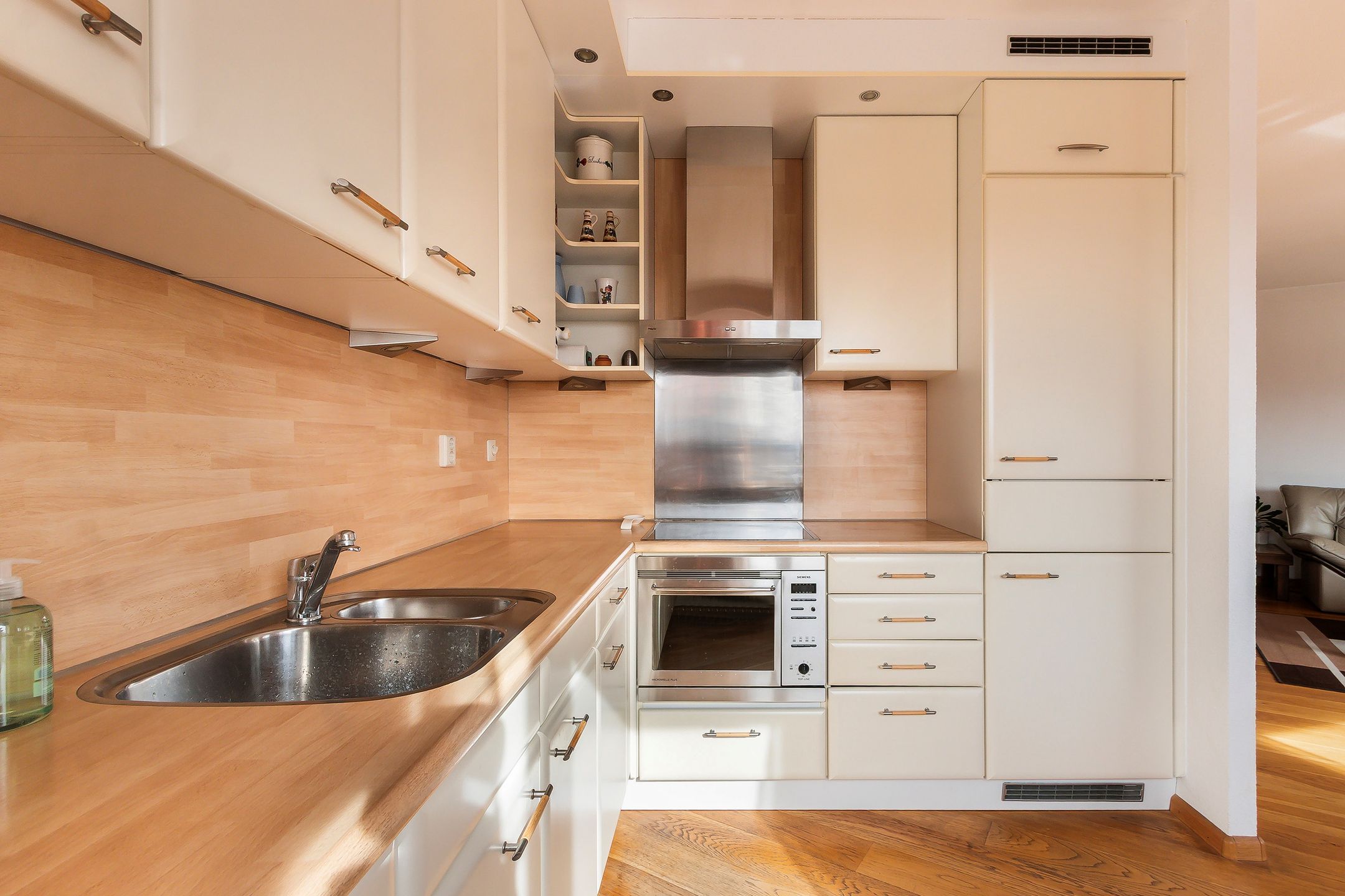 Foto 9 van Van Eesterenplein 276