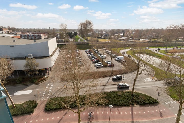 Foto 15 van Van Eesterenplein 276