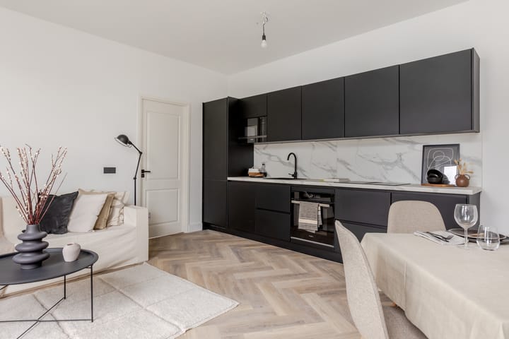 Photo 2 of Bleiswijkstraat 105-A