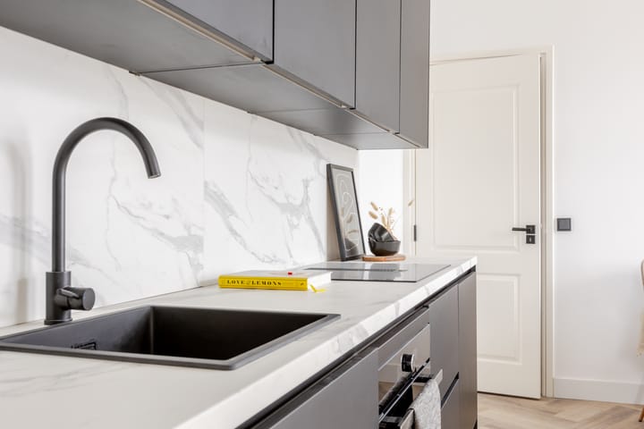 Photo 13 of Bleiswijkstraat 105-A