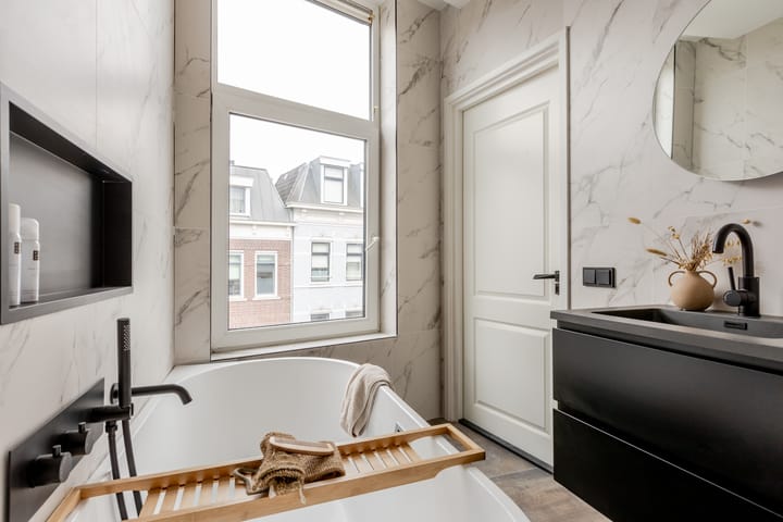 Photo 24 of Bleiswijkstraat 105-A