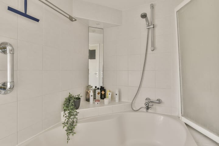 Foto 24 van Eerste Hieronymus van Alphenstraat 100