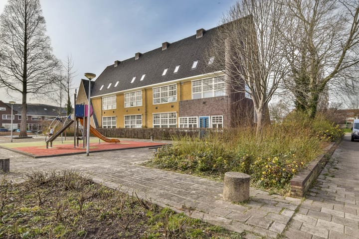 Foto 33 van Eerste Hieronymus van Alphenstraat 100