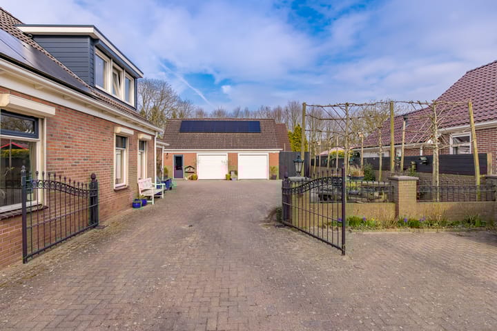 Photo 10 of Oosterstraat 58