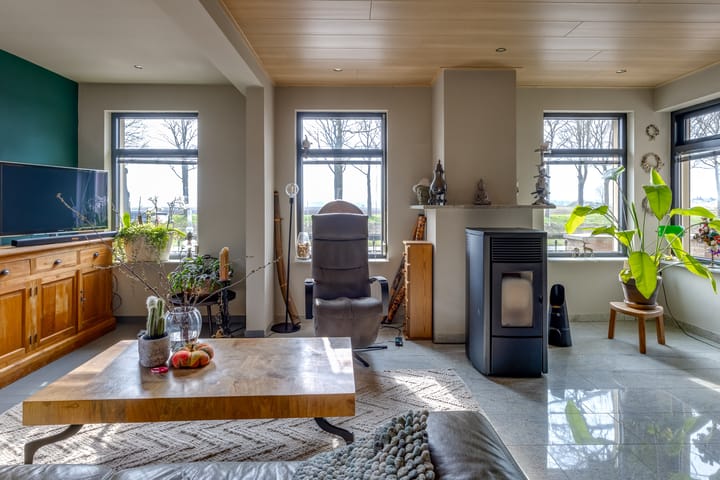 Photo 11 of Oosterstraat 58