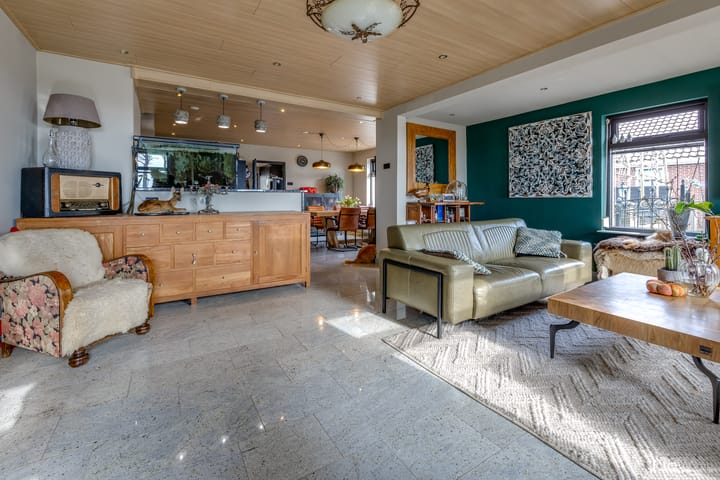 Photo 15 of Oosterstraat 58