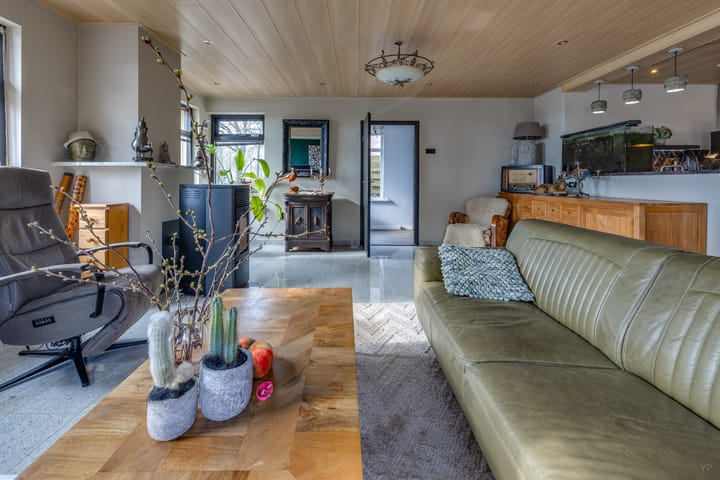 Photo 16 of Oosterstraat 58