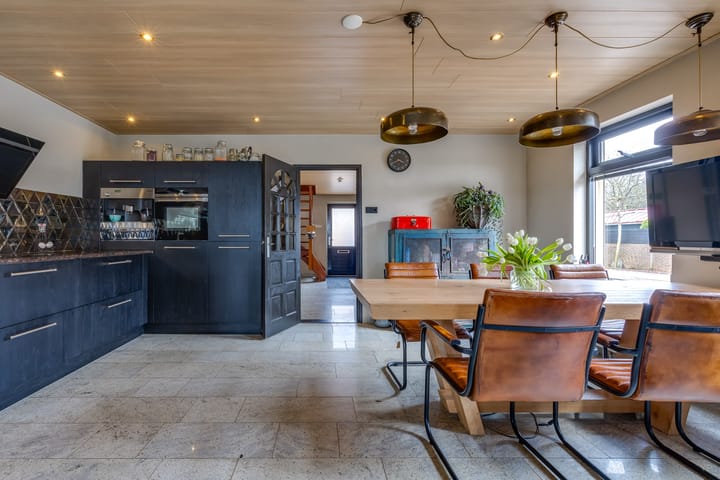 Photo 20 of Oosterstraat 58