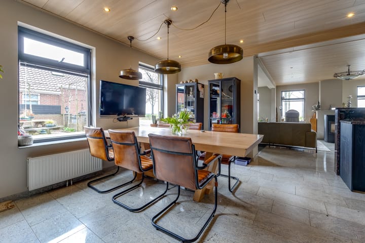 Photo 24 of Oosterstraat 58