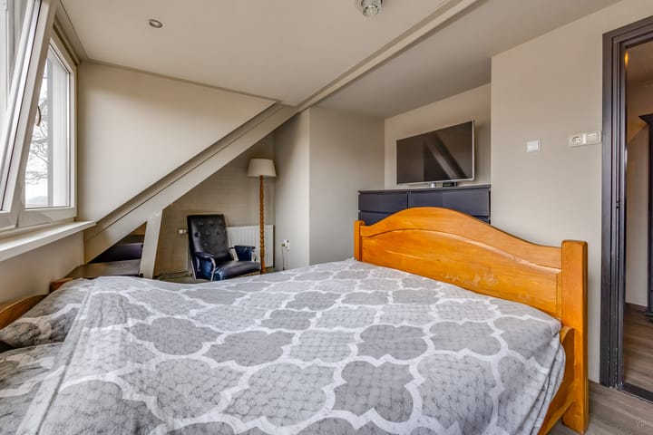 Photo 34 of Oosterstraat 58