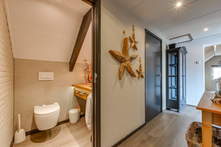 Photo 35 of Oosterstraat 58