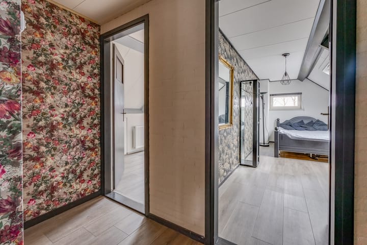 Photo 36 of Oosterstraat 58