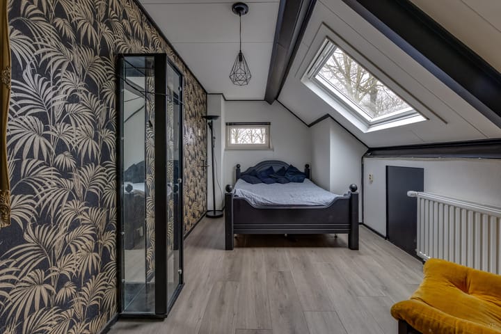 Photo 37 of Oosterstraat 58