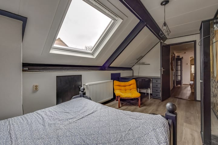 Photo 38 of Oosterstraat 58