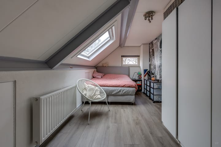 Photo 39 of Oosterstraat 58