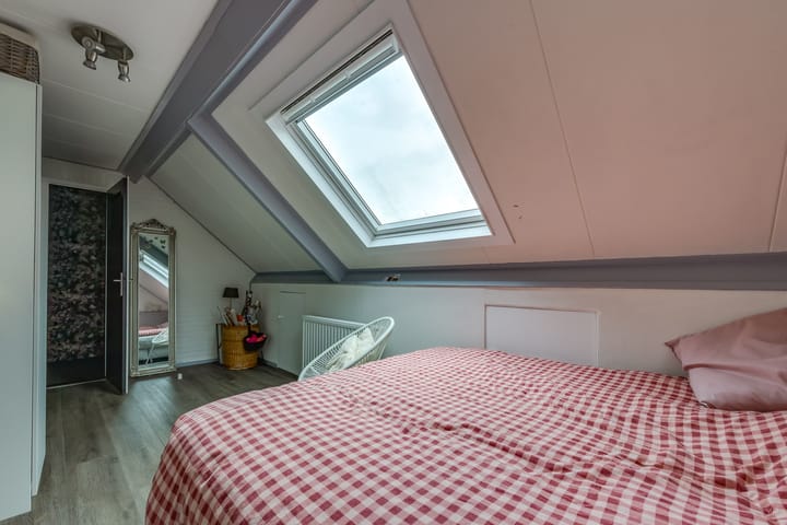 Photo 40 of Oosterstraat 58