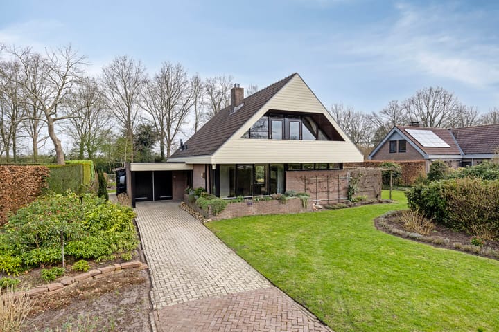 Koopwoningen - huizen te koop in [Funda]