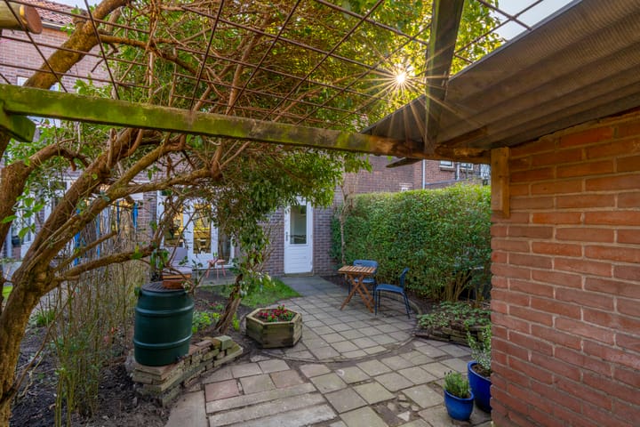 Foto 18 van Aakplein 15