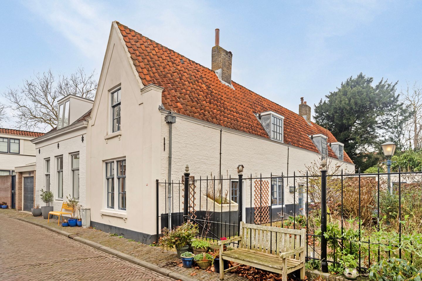 Foto 1 van Sint Antheunisstraat 16