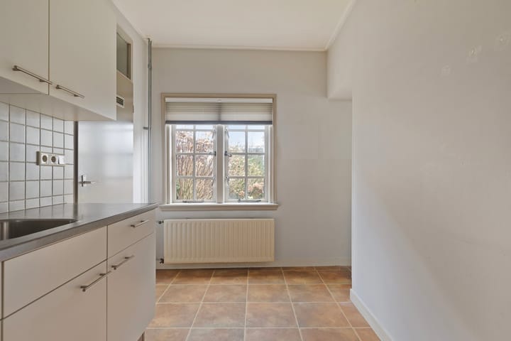 Photo 9 of Sint Antheunisstraat 16