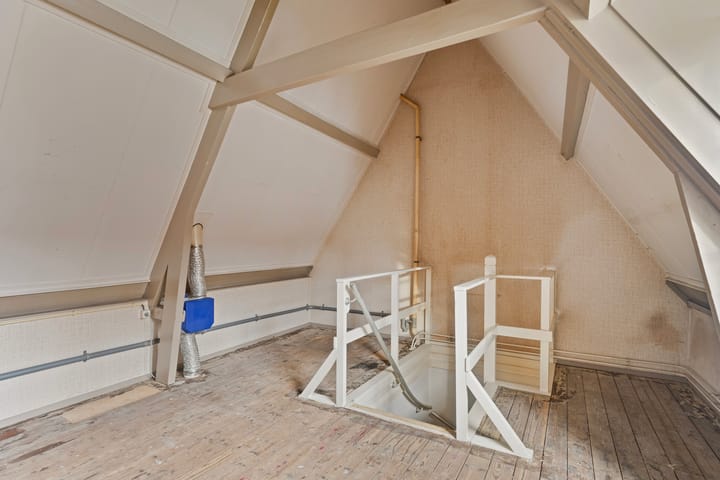 Photo 14 of Sint Antheunisstraat 16