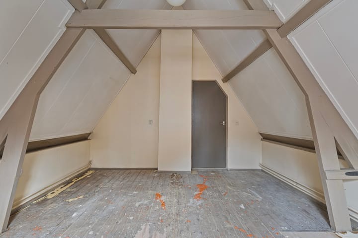 Photo 16 of Sint Antheunisstraat 16