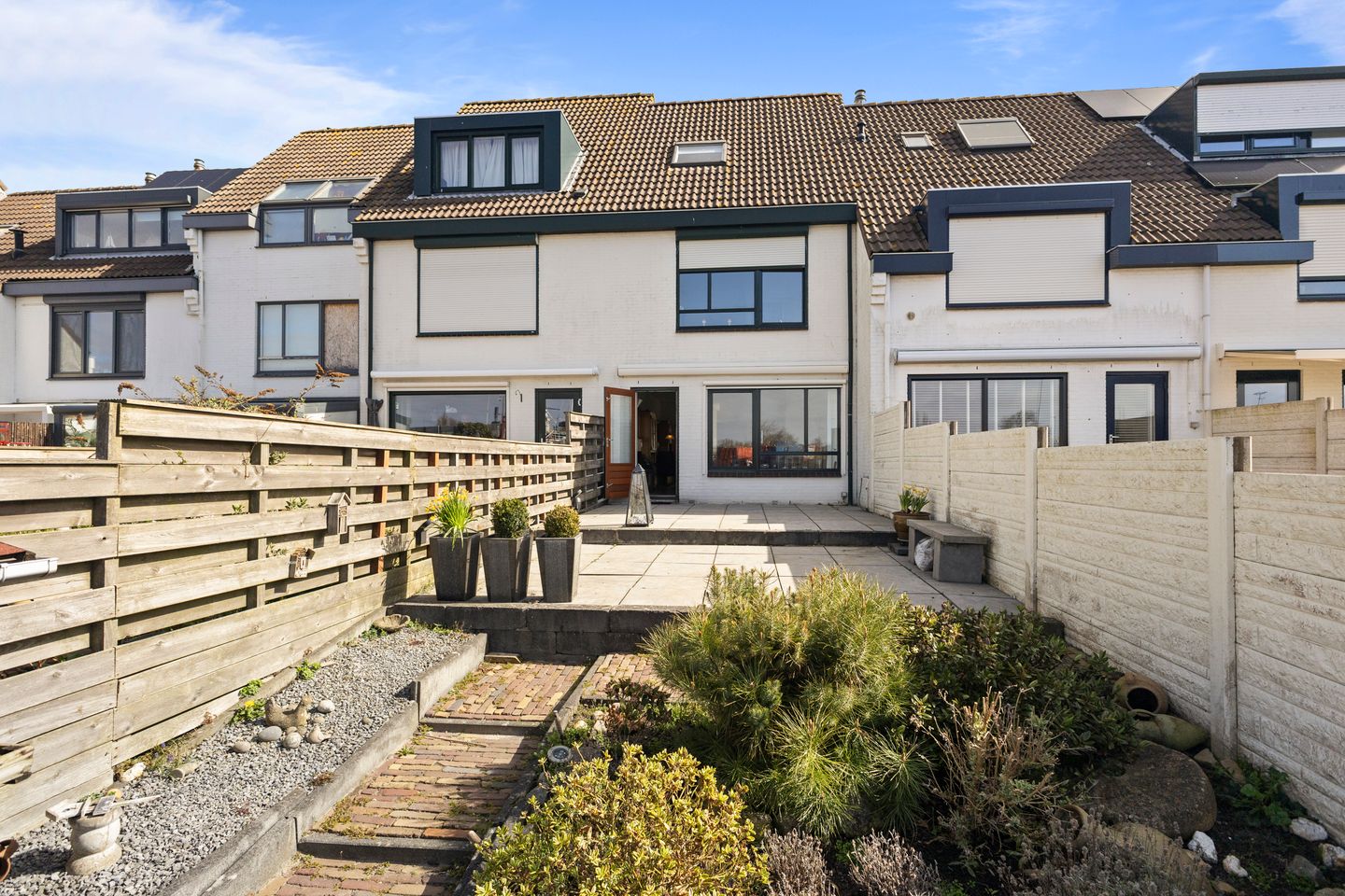 Foto 14 van Pluto 53