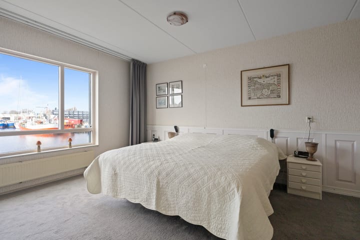 Foto 16 van Pluto 53