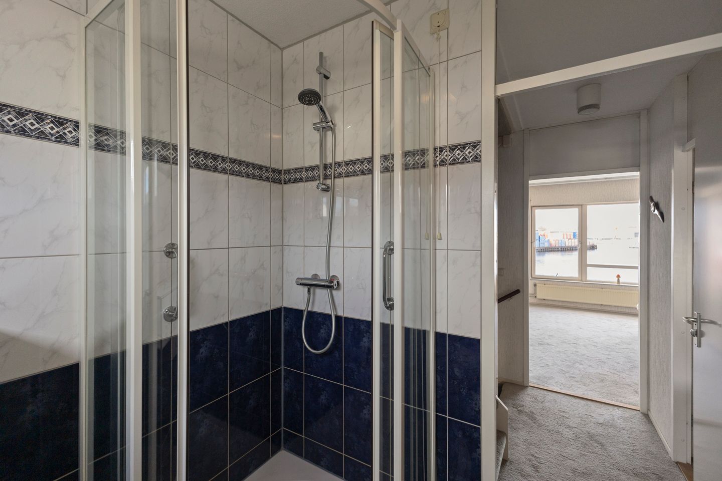 Foto 19 van Pluto 53