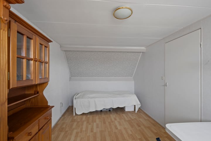 Foto 21 van Pluto 53