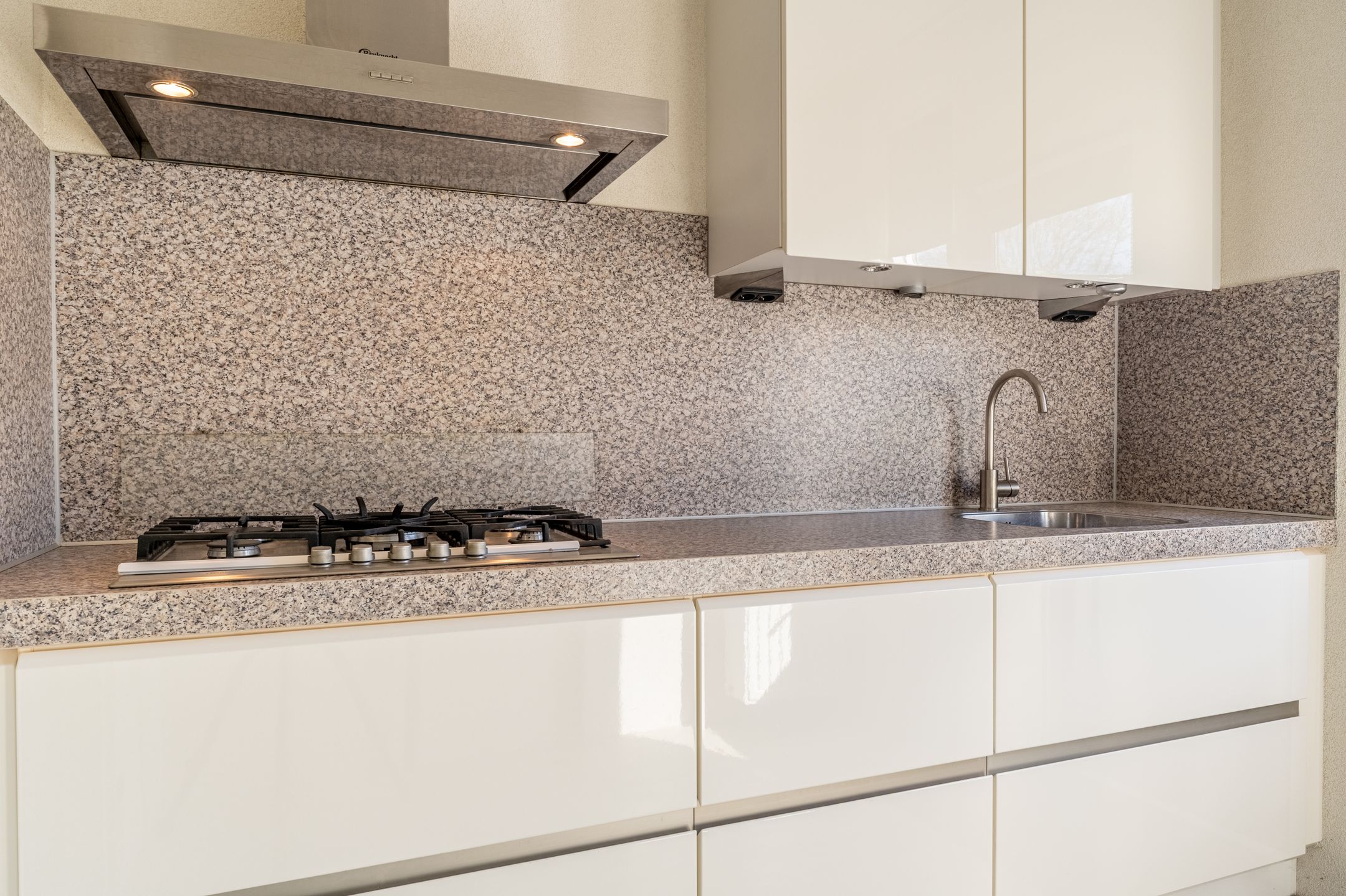 Photo 12 of Irisstraat 11