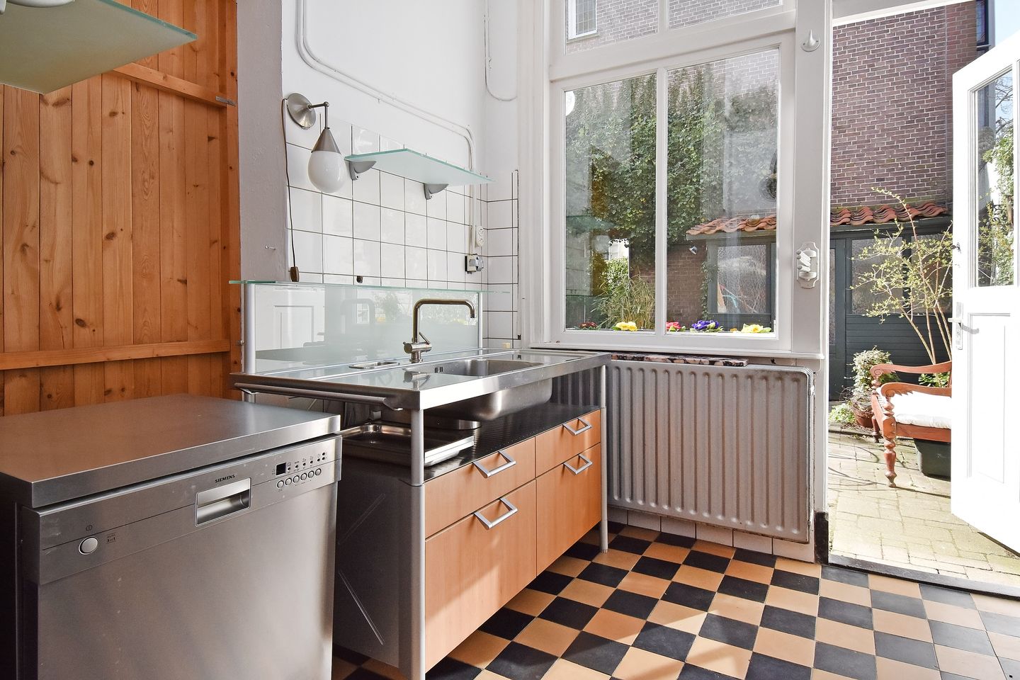 Foto 20 van Johan van Oldenbarneveltlaan 46-B